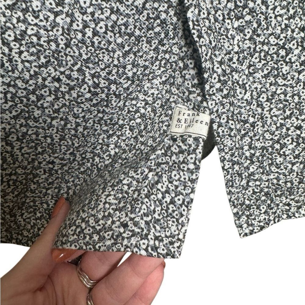 Frank & Eileen Floral Button Down Top - Picture 7 of 11